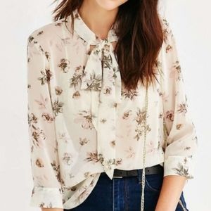 Kimchi Blue Xs Sheer floral Bow Tie Blouse White